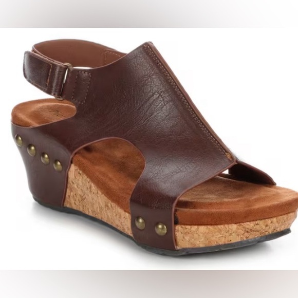 Elegant Brown Leather Wedge Sandals - Picture 2 of 7